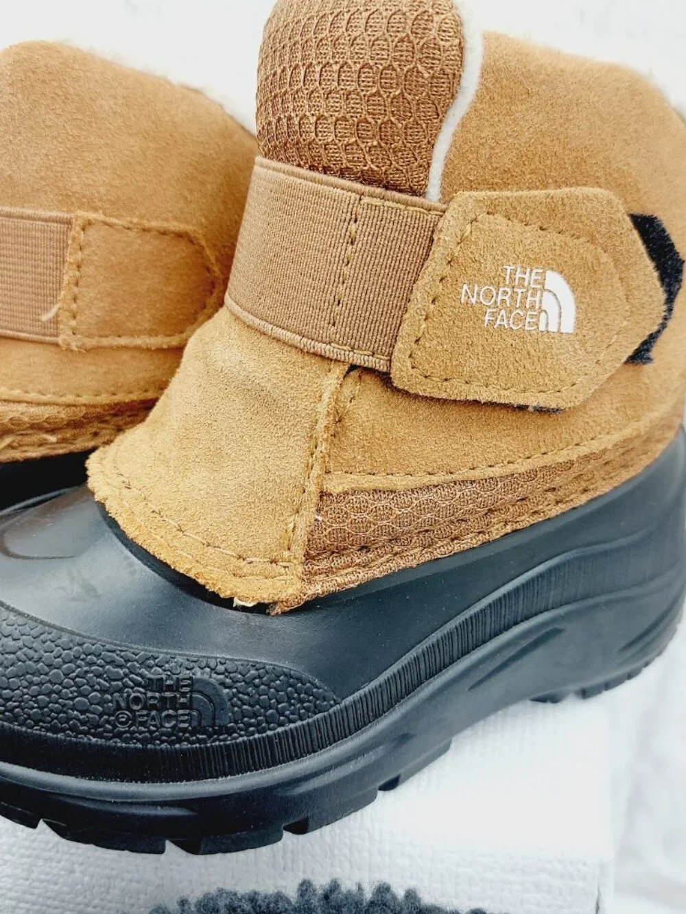 Set of 2 The North Face Nike Girl's Black Brown Hook & Loop Ankle Snow Boot Sz 7